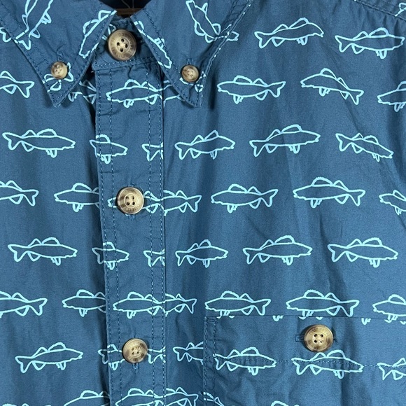 Duluth Trading Co Fish Print Mens Button Up Size Medium Relaxed Fit - Picture 3 of 6